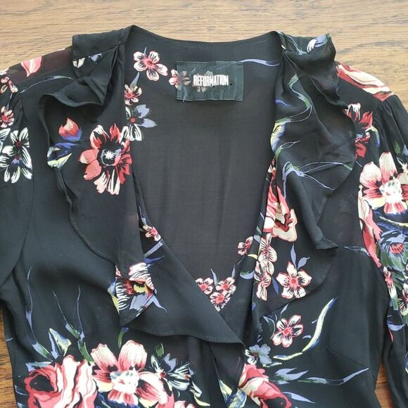 Reformation Black Floral Chic Feminine Workcore Trendy Mini Wrap Dress Size S - Picture 2 of 8